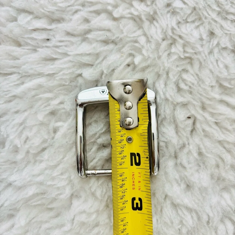 Ariat elegant buckle
